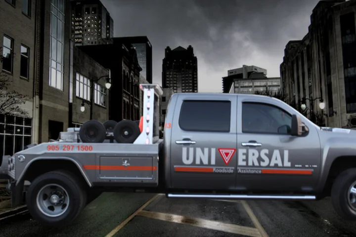 Universal Roadside Assistance vehicle recovery truck
