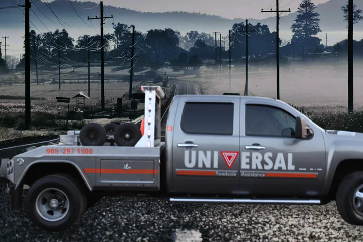 Universal Roadside Assistance roadside service truck